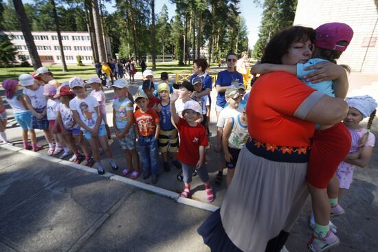 Работа детских летних лагерей в Ленинградской области