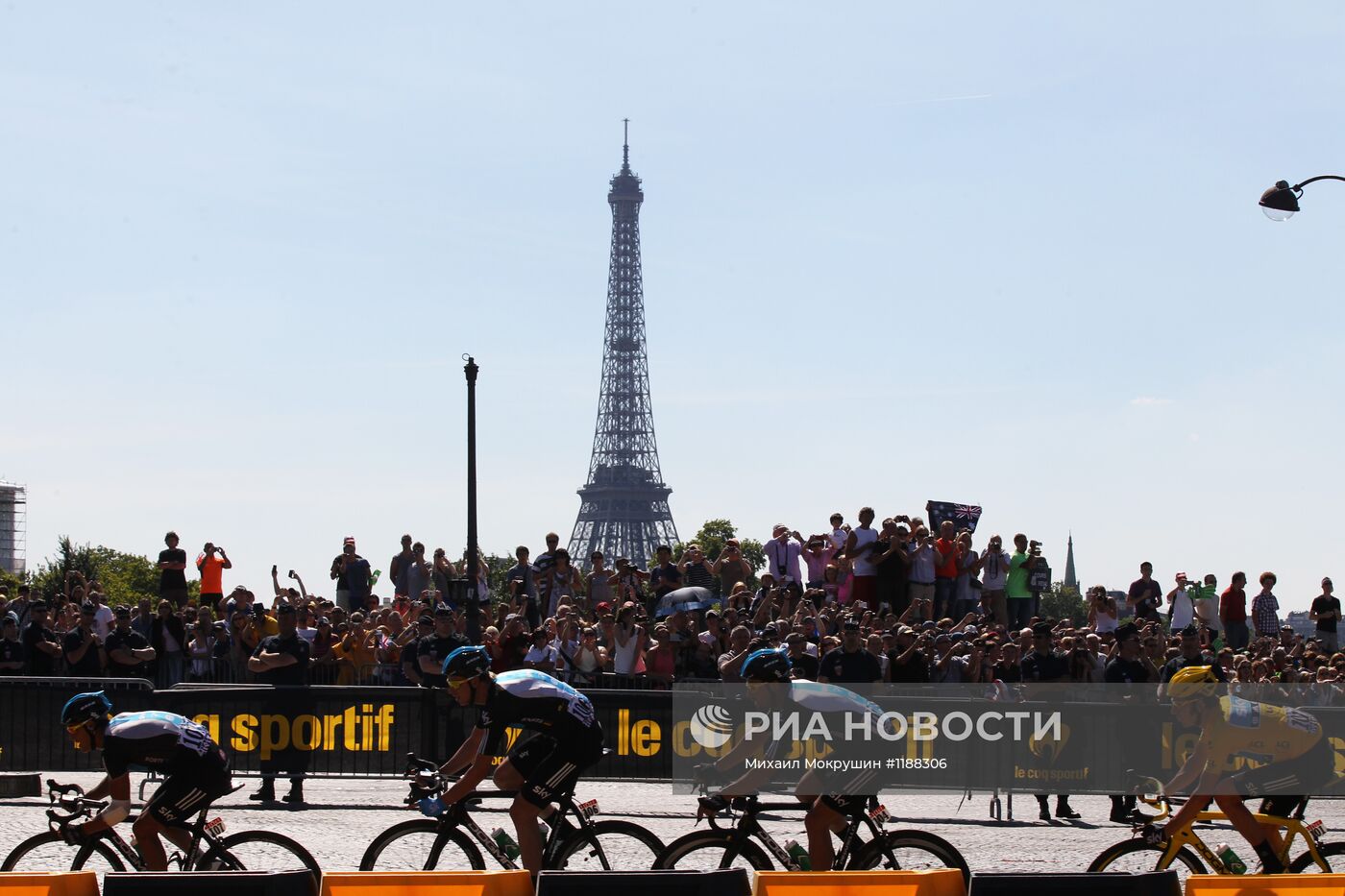 Велоспорт. "Тур де Франс - 2012". Финиш