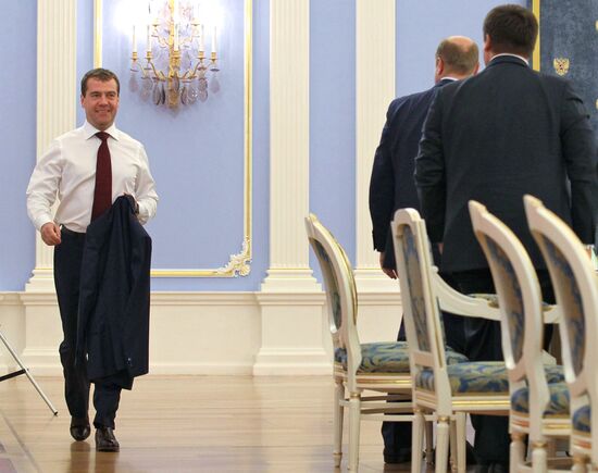 Премьер-министр РФ Д.Медведев провел в Горках совещание