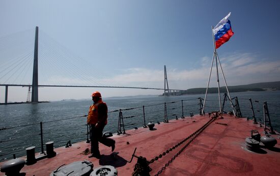 Репетиция военно-морского парада во Владивостоке