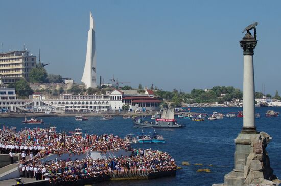 Репетиция парада кораблей к Дню ВМФ РФ и Дню флота Украины