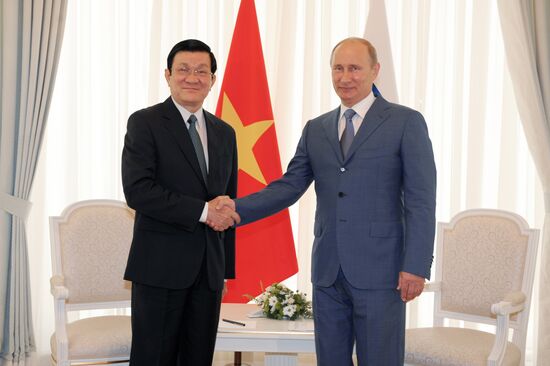 Встреча президента РФ В.Путина с Чыонг Тан Шангом