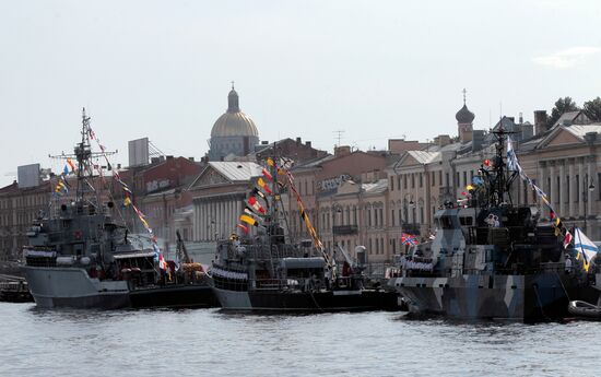 Генеральная репетиция парада к дню ВМФ в Санкт-Петербурге