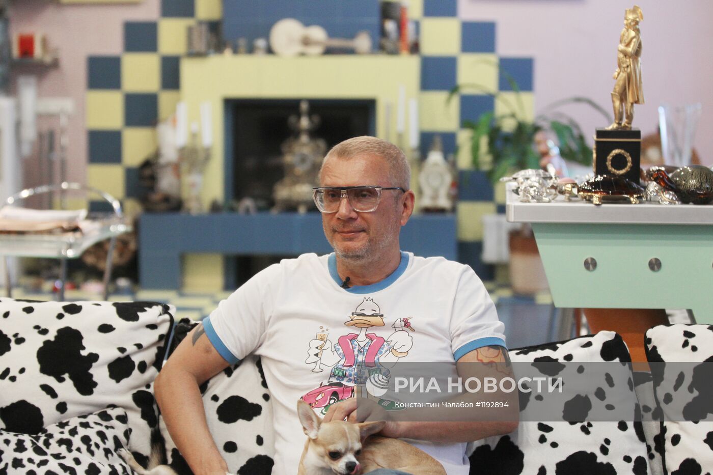 Андрей Ковалев в своем доме в Москве