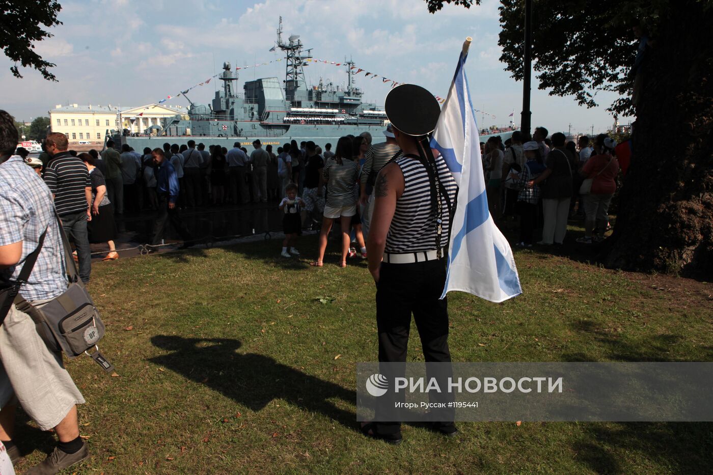 День военно-морского флота в России и на Украине
