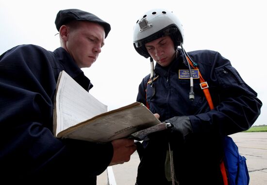 Работа гвардейской авиабазы в Приморском крае