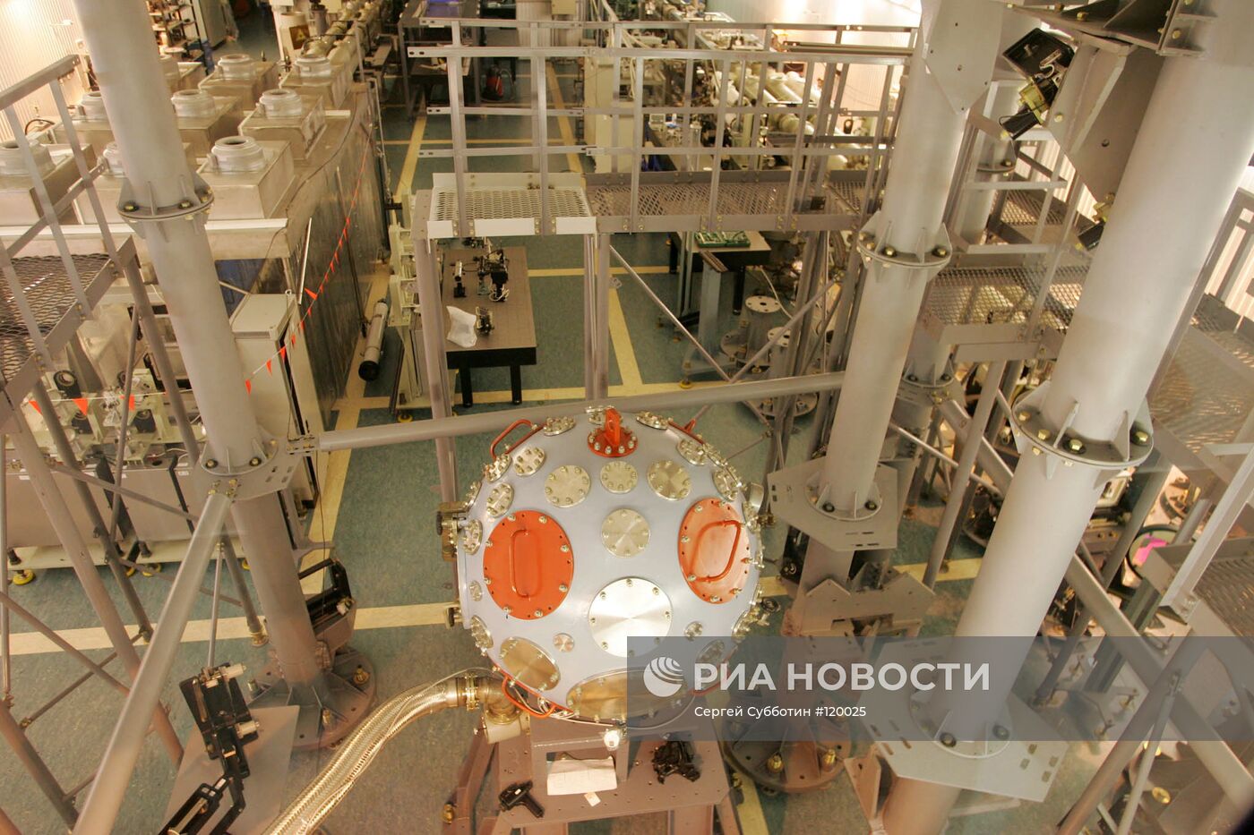 Установка "Луч" в "Российском федеральном ядерном центре"