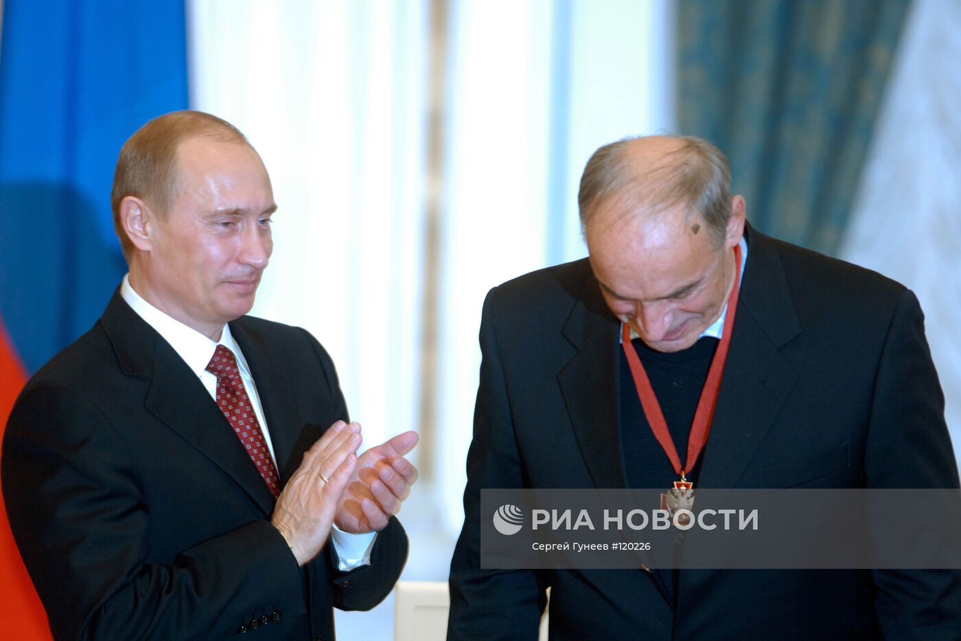 Владимир Путин и Валентин Гафт