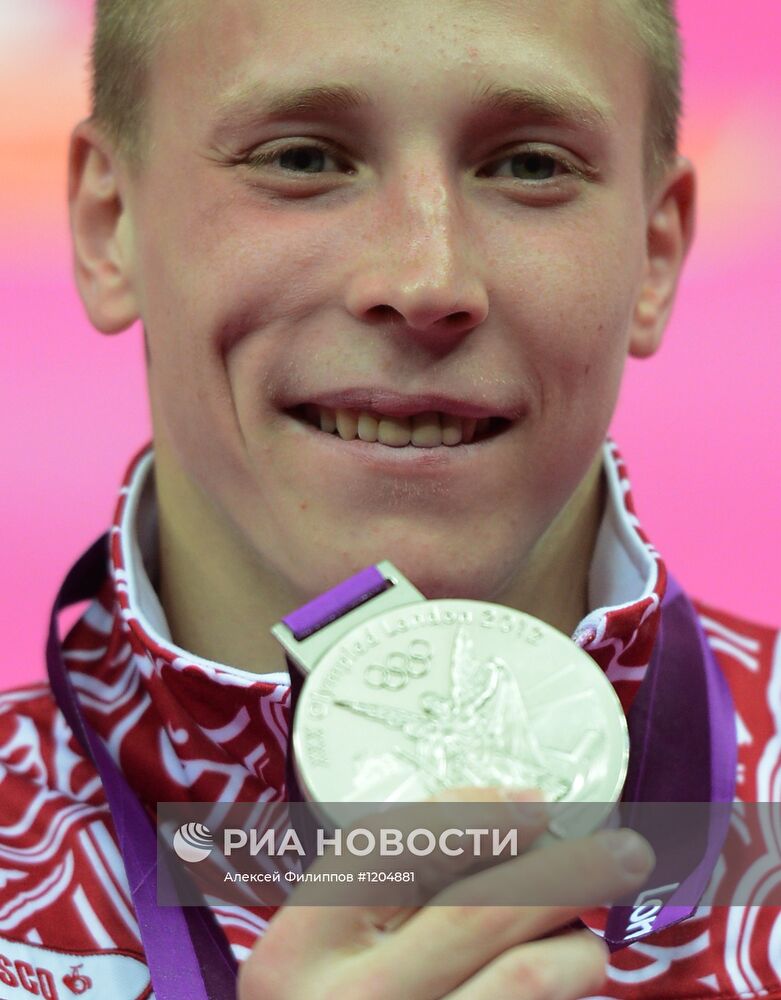 ОИ - 2012. Спортивная гимнастика. Мужчины. Опорный прыжок