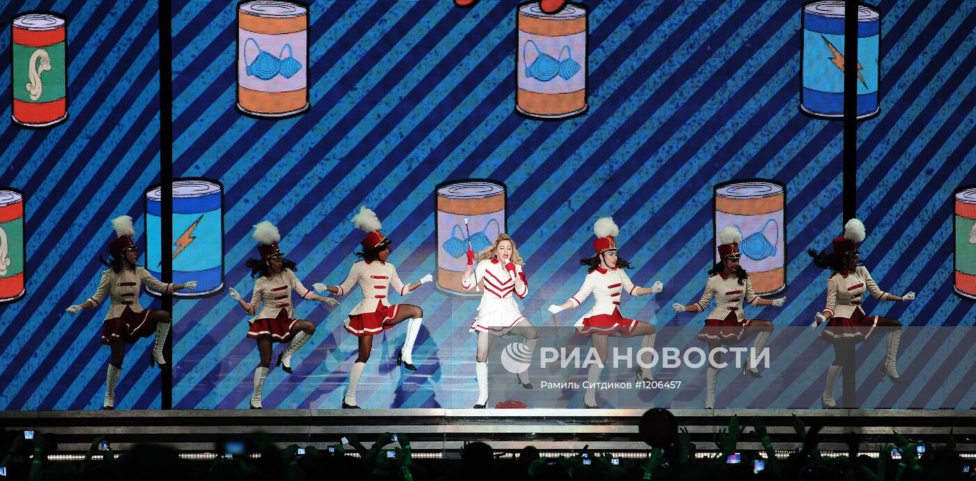 Концерт Мадонны в СК "Олимпийский" в Москве