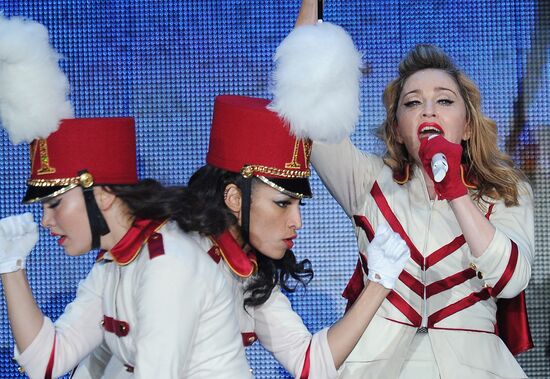 Концерт Мадонны в СК "Олимпийский" в Москве