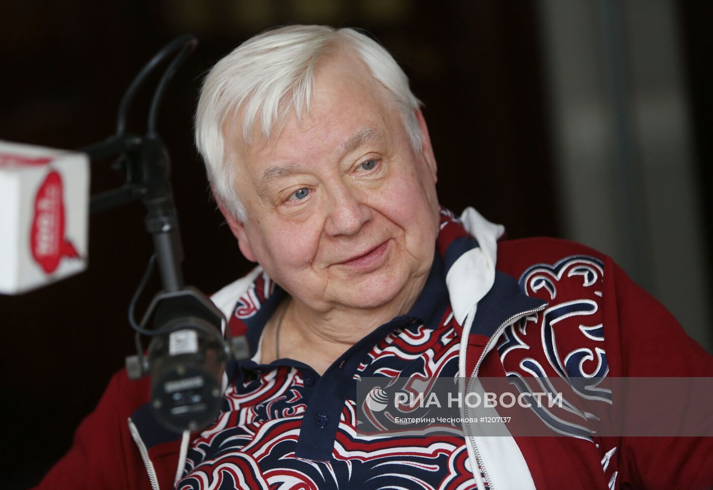 О.Табаков на радиостанции "Серебряный дождь" в Лондоне