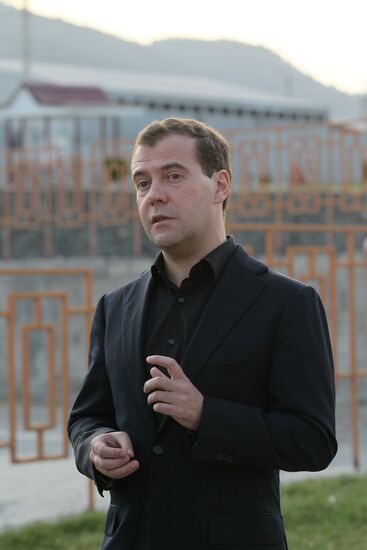 Рабочий визит Д. Медведева в Южную Осетию