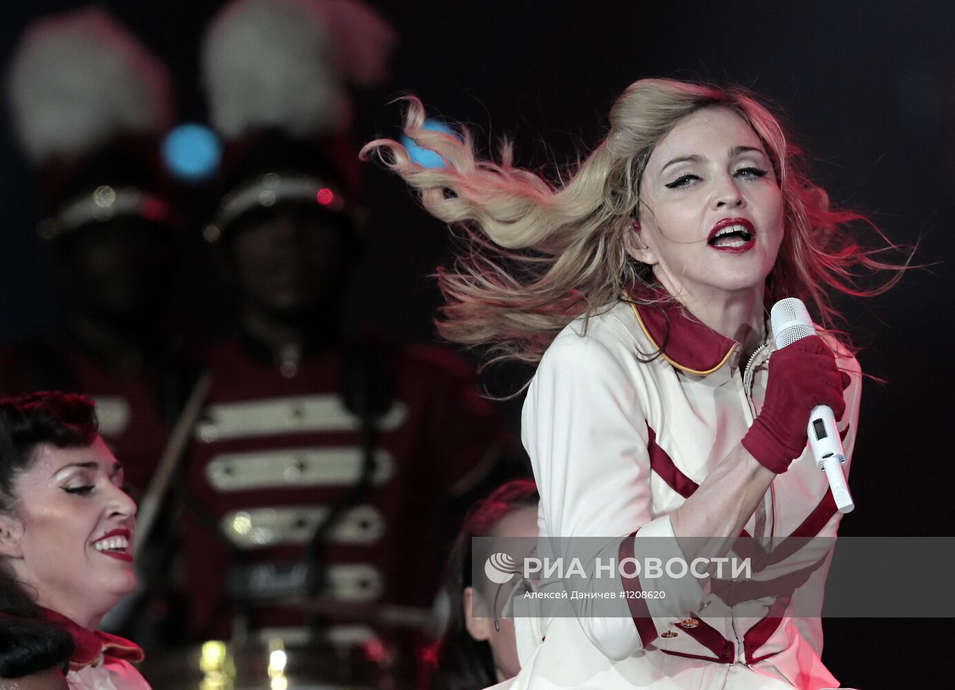 Концерт Мадонны в Петербурге