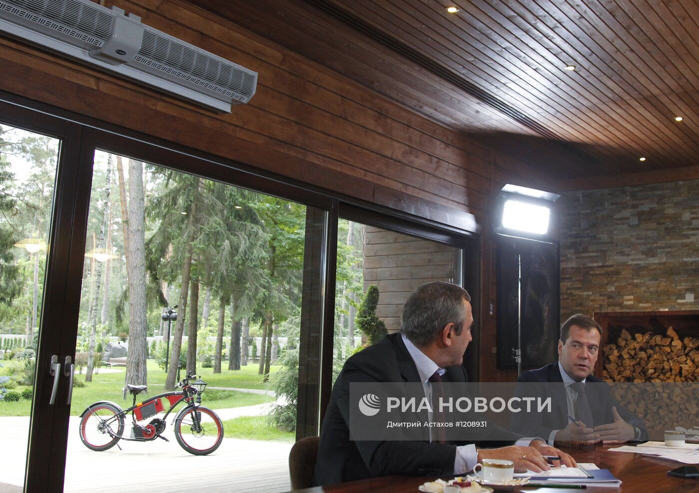 Встреча Д.Медведева с представителями партии "Единая Россия"