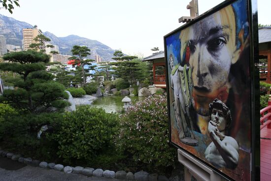 Выставка картин Андрея Шарова в "Японском саду" в Монако