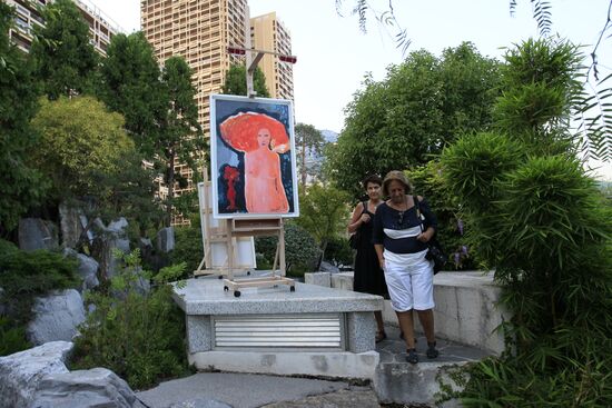 Выставка картин Андрея Шарова в "Японском саду" в Монако