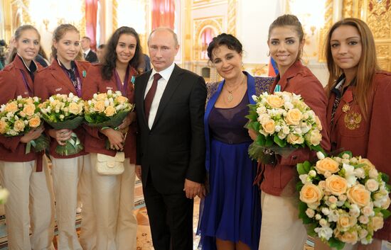 В.Путин на церемонии вручения госнаград российским олимпийцам