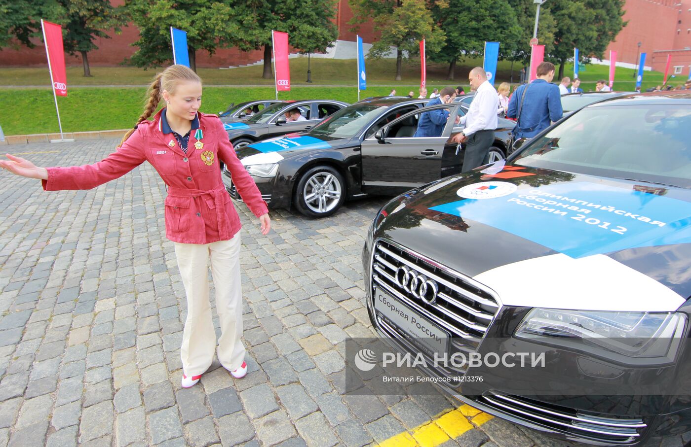 Церемония вручения автомобилей медалистам Олимпиады - 2012