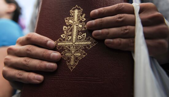 Акция в поддержку обвинения участниц группы Pussy Riot в Москве