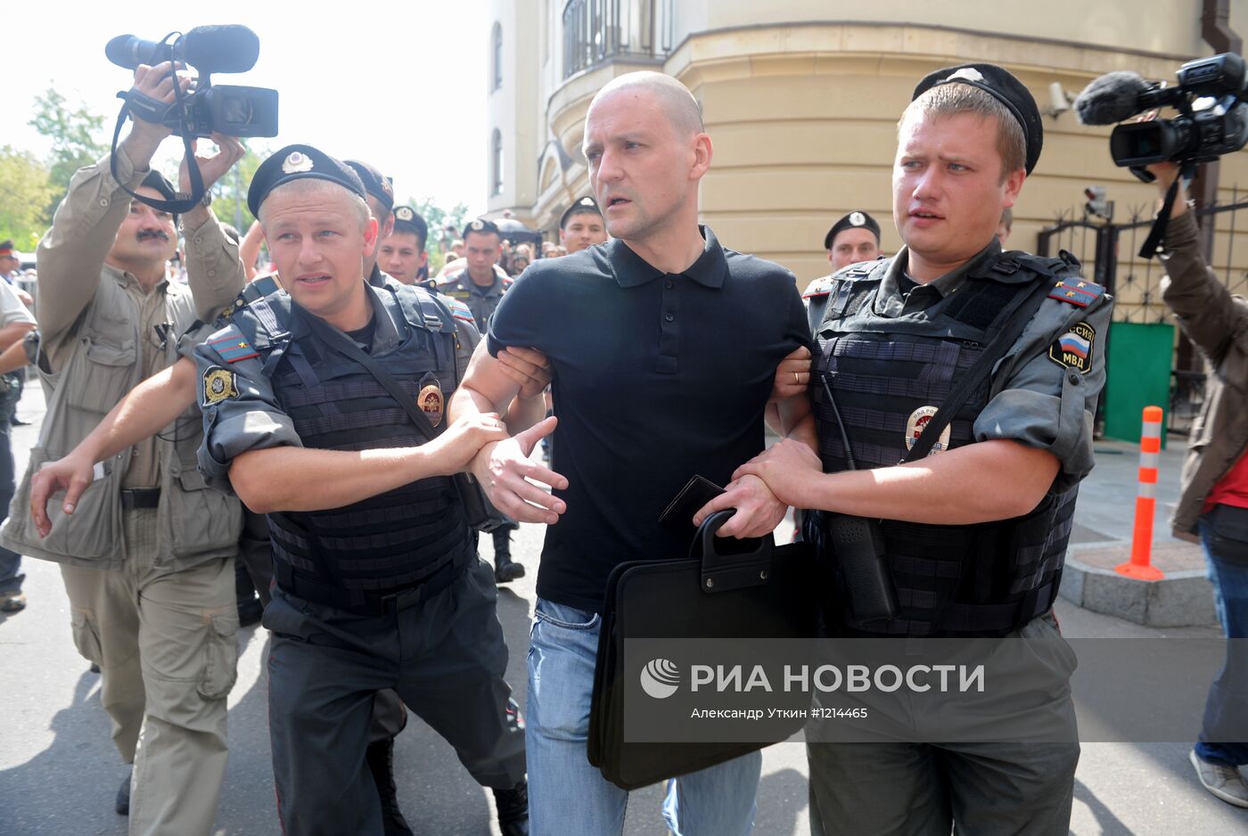 Акция в поддержку участниц группы Pussy Riot в Москве