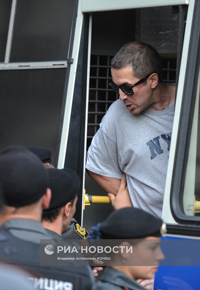 Акция в поддержку участниц панк-группы Pussy Riot в Москве