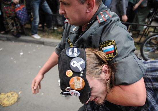 Акция в поддержку участниц группы Pussy Riot в Москве