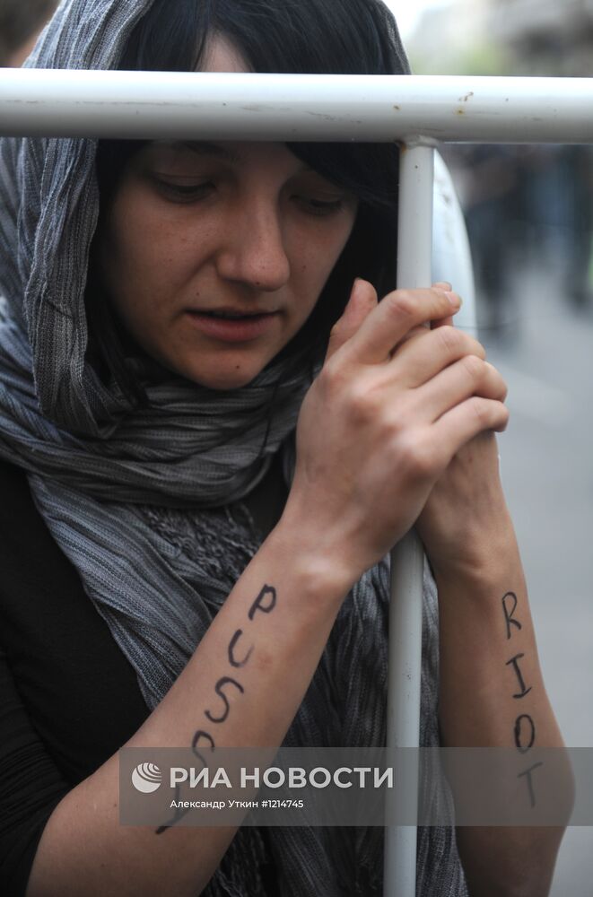 Акция в поддержку участниц группы Pussy Riot в Москве