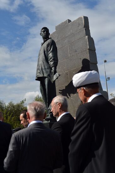 Открытие памятника Мусе Джалилю