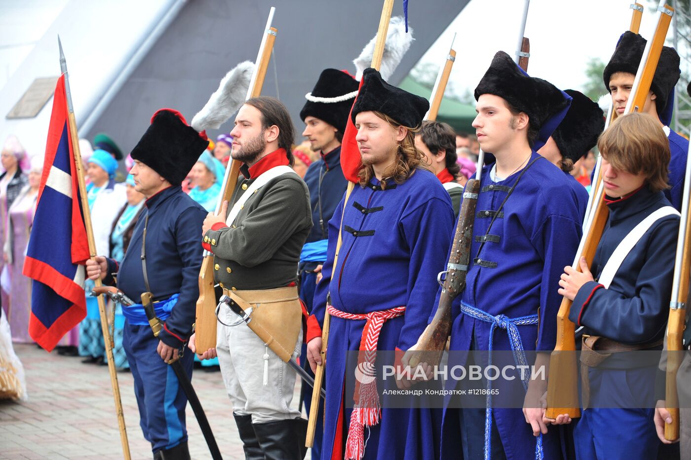 Праздник "Во славу отечества Российского" в селе Париж