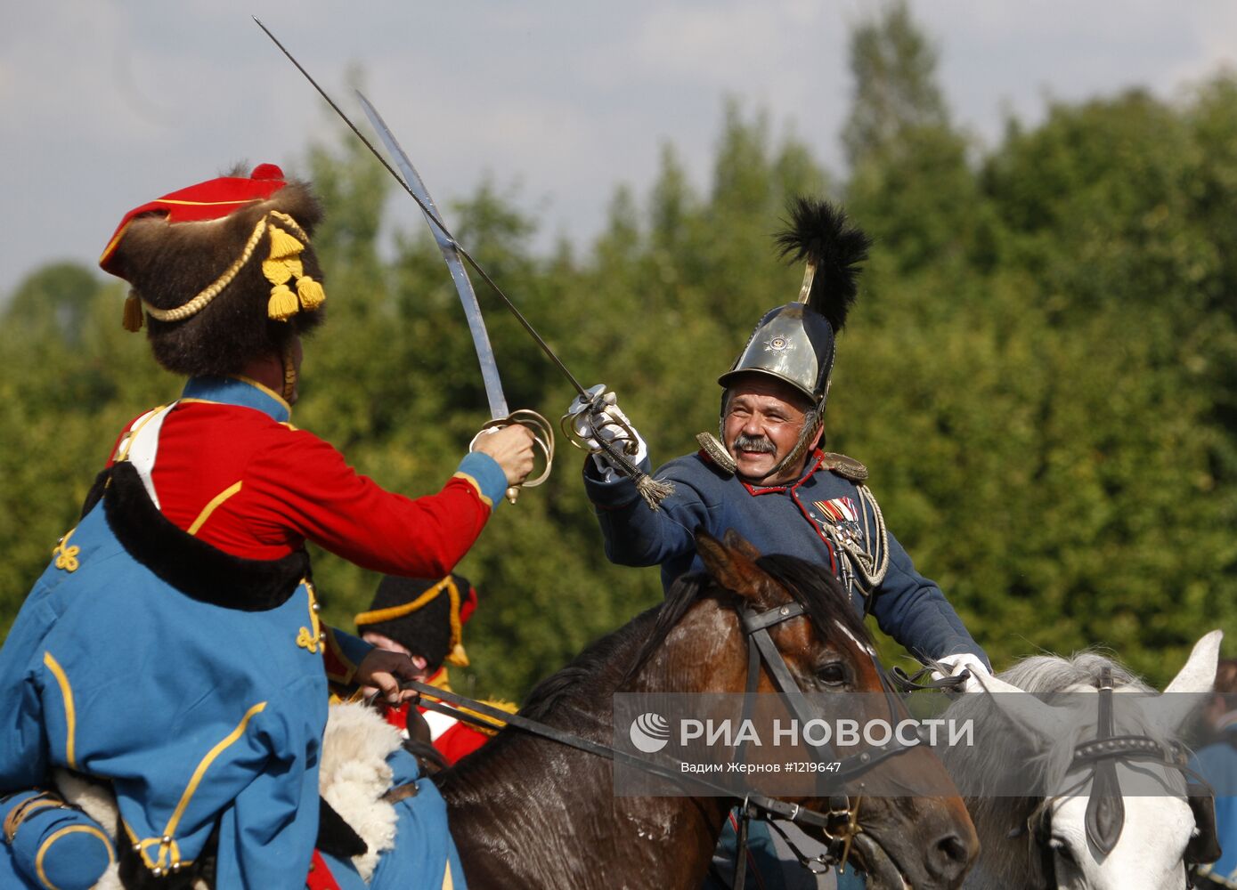 Реконструкция битвы в рамках фестиваля "Во славу Бородина"