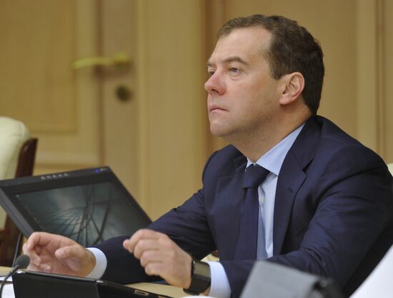 Д.Медведев провел селекторное совещание