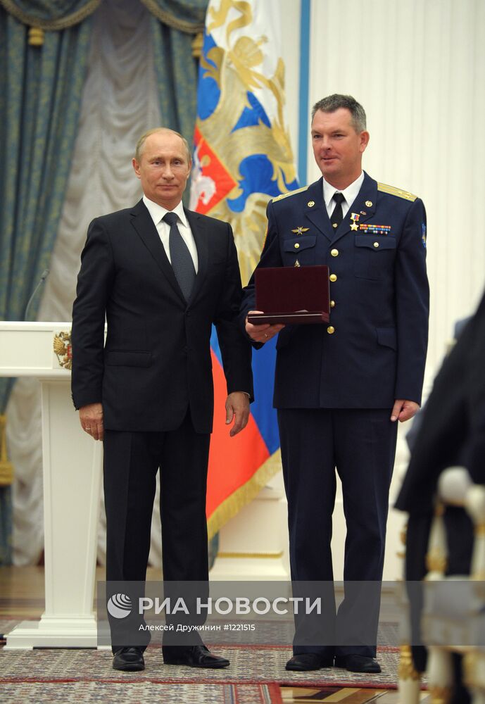 Президент России Владимир Путин вручил в Кремле госнаграды