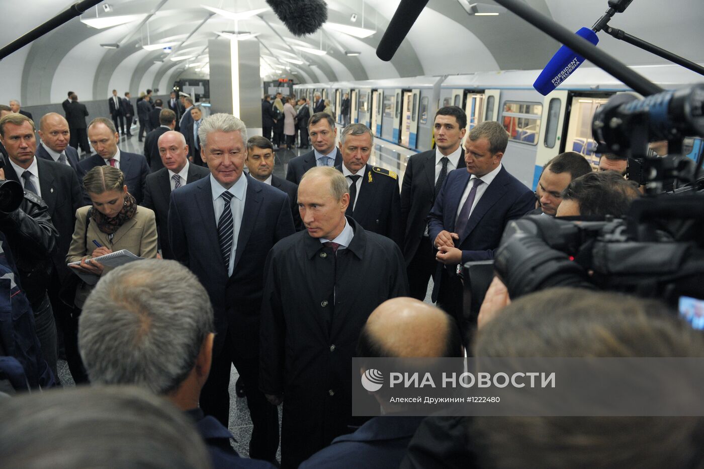 В. Путин и С. Собянин посетили новую станцию "Новокосино"