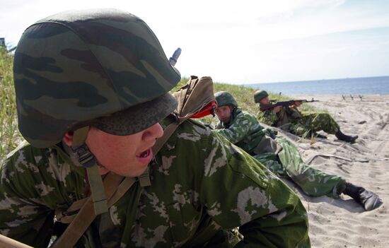 Учения по высадке морского десанта в Калининградской области
