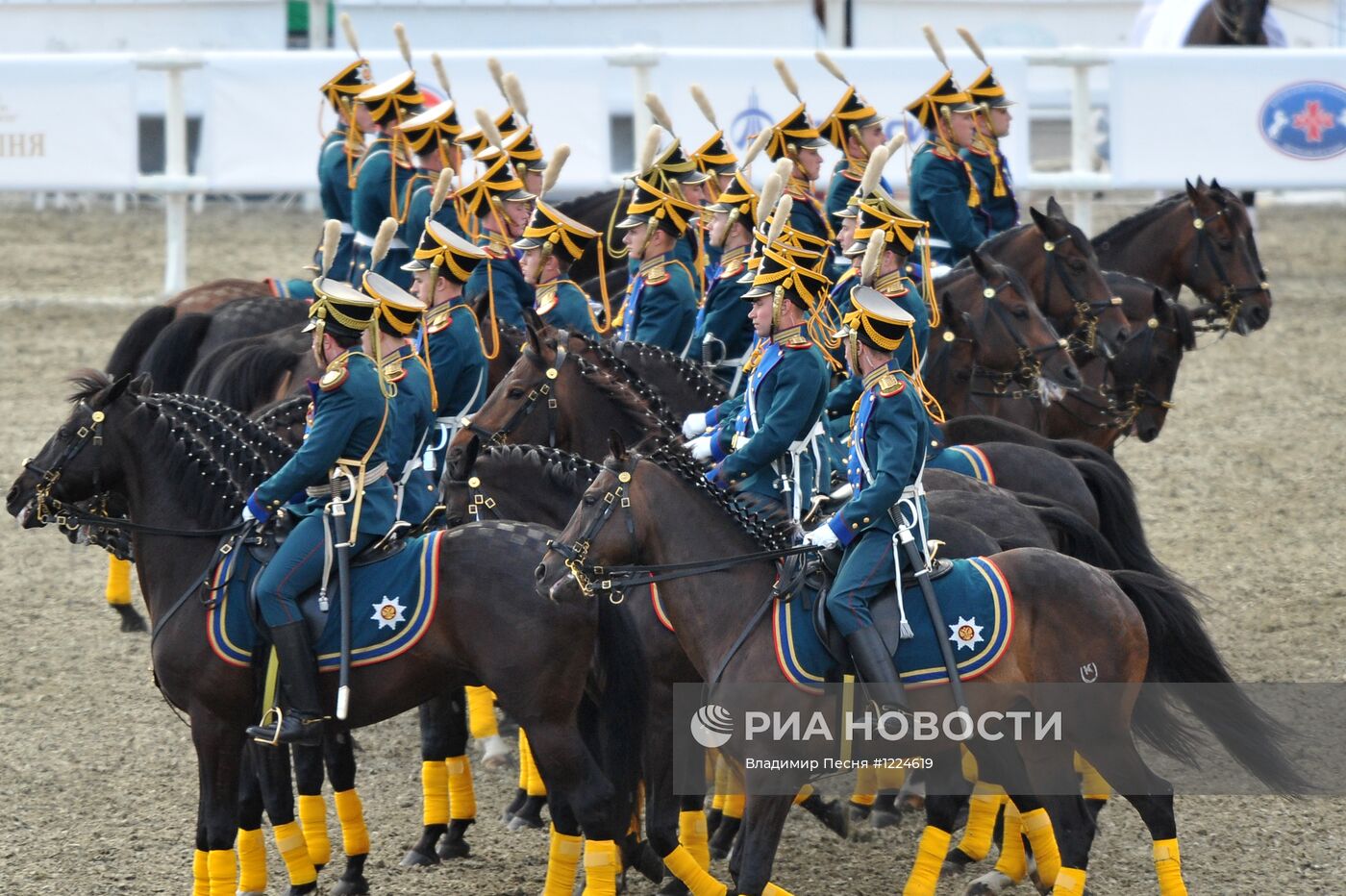 Выступления кавалерийского экскорта президентского полка