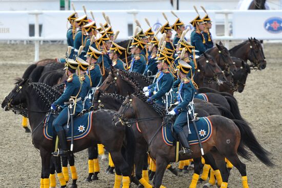 Выступления кавалерийского экскорта президентского полка