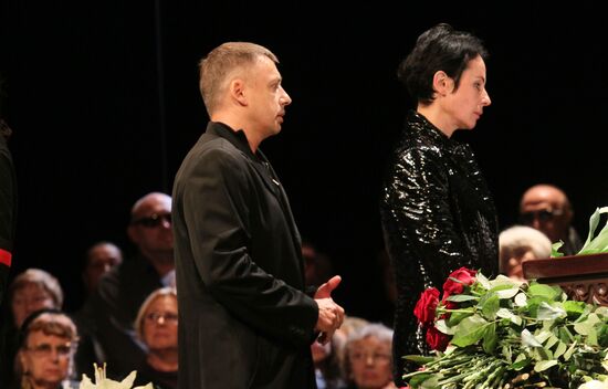 Прощание с актером Игорем Квашой