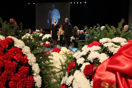 Прощание с актером Игорем Квашой