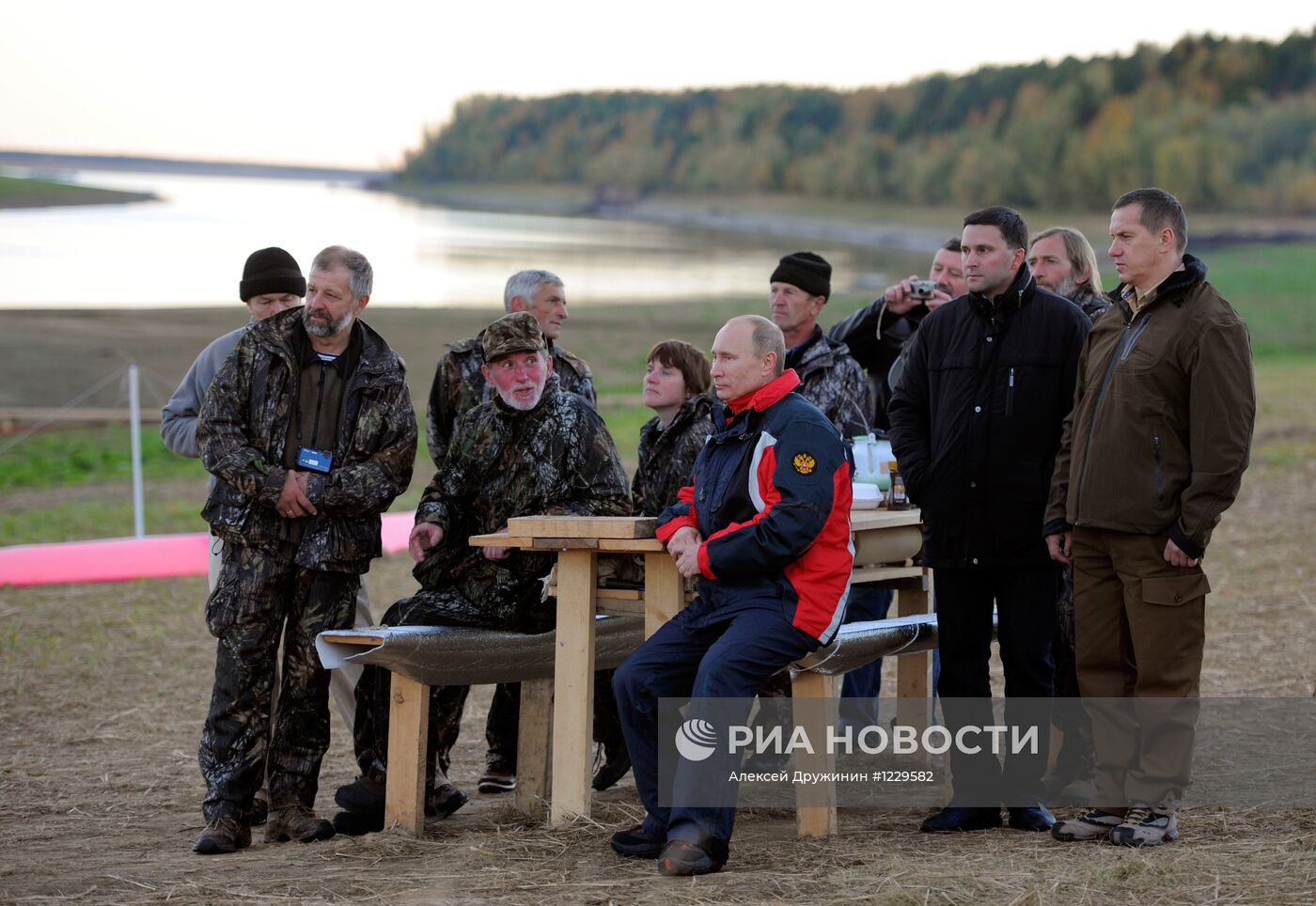 В.Путин принял участие в экологическом проекте "Полет надежды"