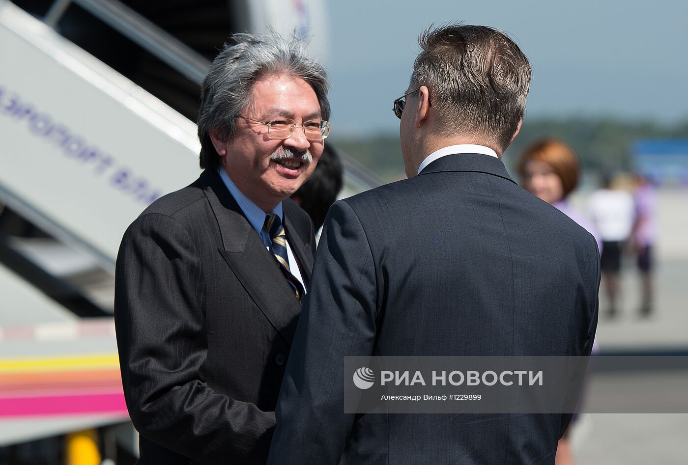 Прилет глав делегаций стран АТЭС во Владивосток
