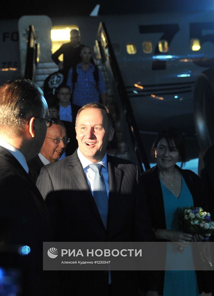 Прилет глав делегаций стран АТЭС во Владивосток