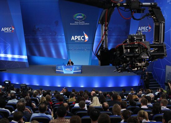 Пресс-конференция президента РФ по итогам форума АТЭС