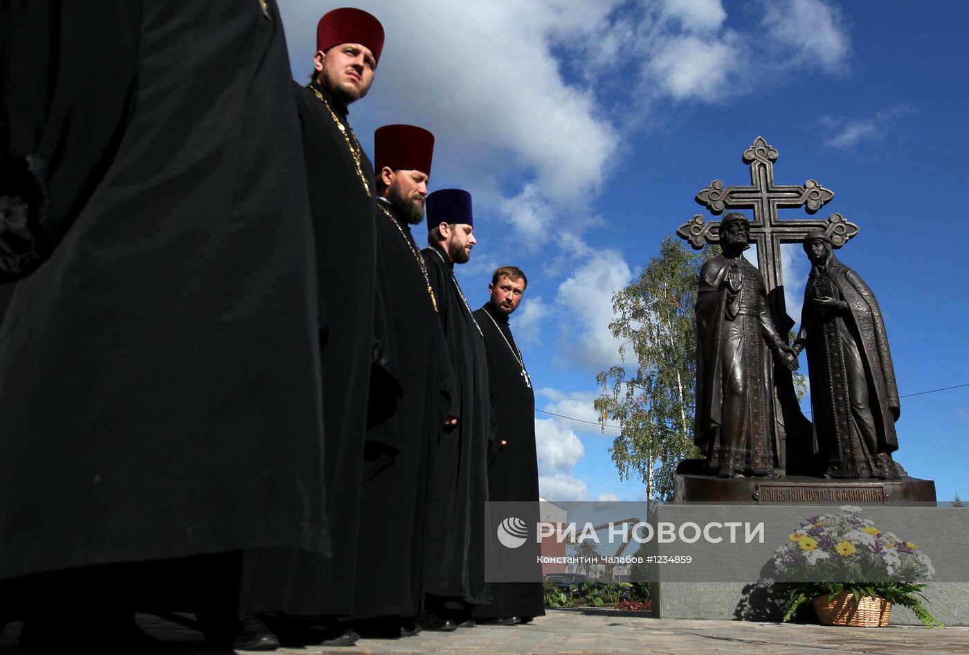 Открытие памятника Петру и Февронии в Великом Новгороде
