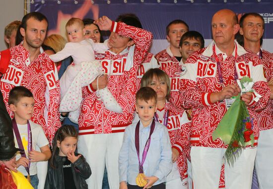 Встреча сборной России с XIV Паралимпийских летних игр 2012