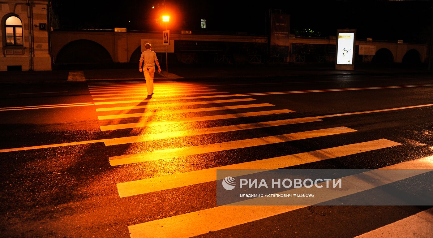 Подсвеченные пешеходные переходы в Москве