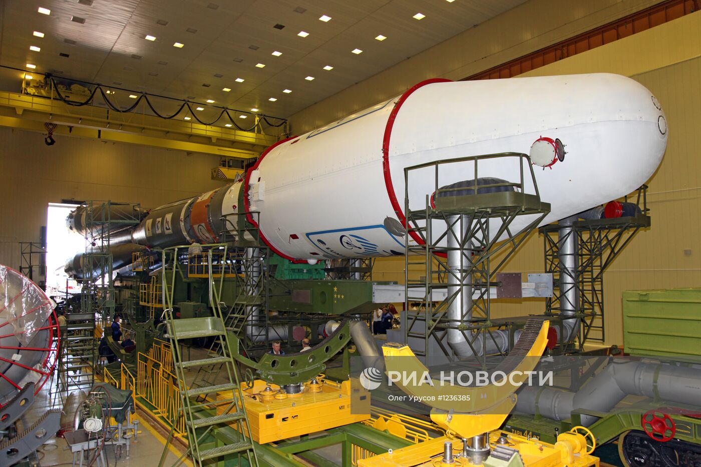 Завершена сборка ракеты космического назначения "Союз-2.1а"