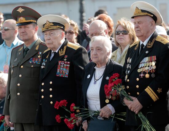Празднование 300-летия Александро-Невской лавры