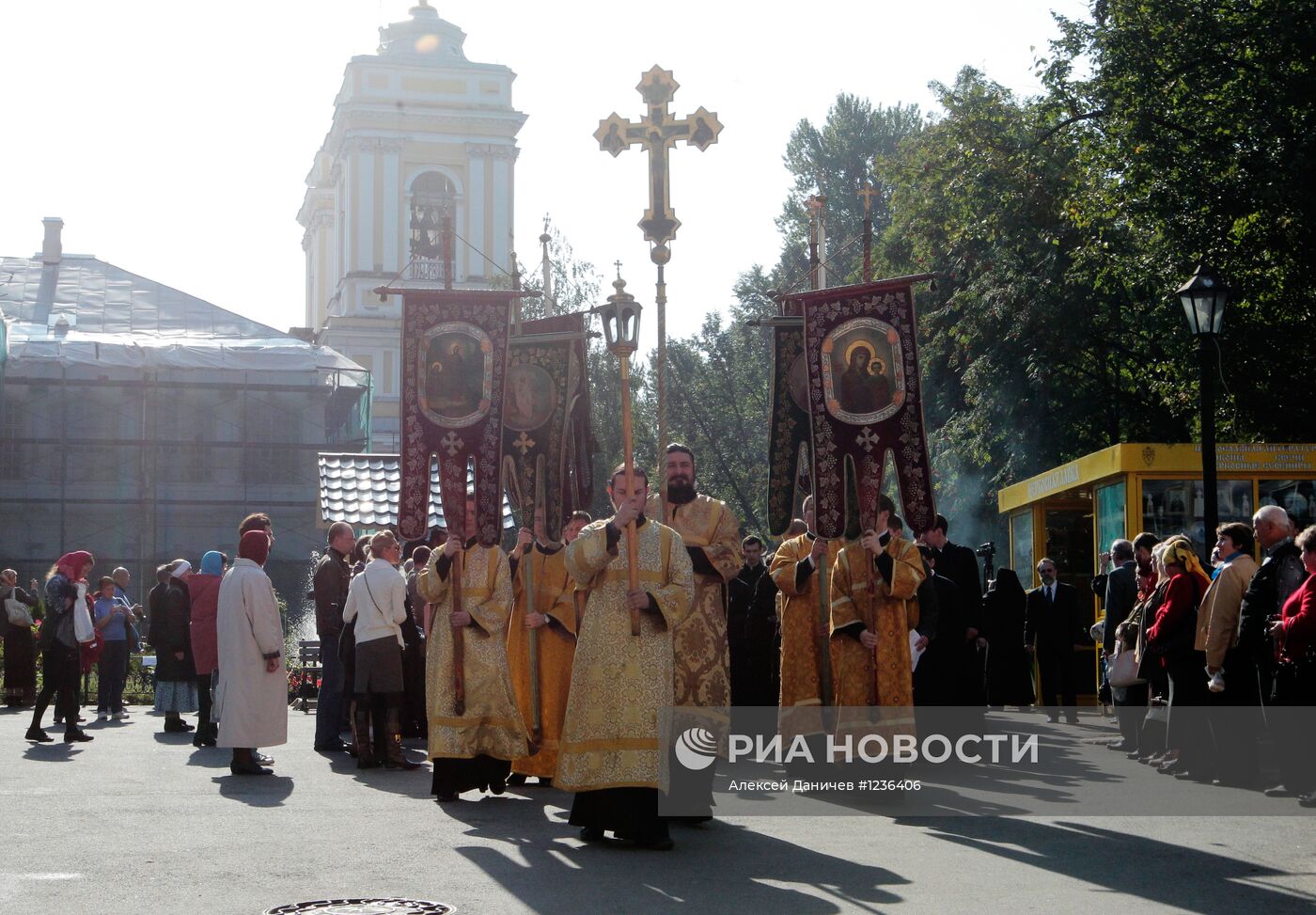 Празднование 300-летия Александро-Невской лавры