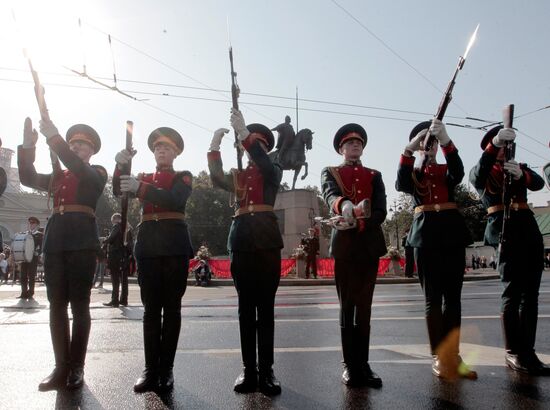 Празднование 300-летия Александро-Невской лавры